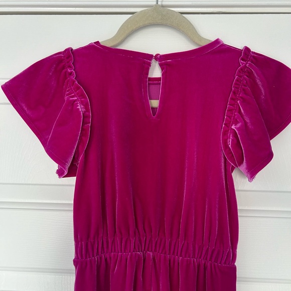 Jcrew girls size 6- cranberry velvet flutter sleeve romper. Smoke free home - Picture 4 of 5
